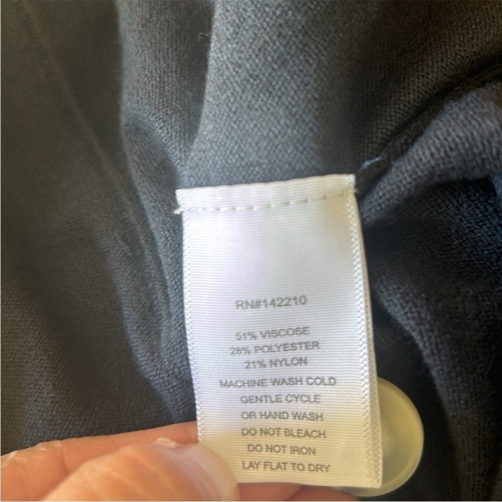 MERSEA The Anywhere Navy Cardigan One Size NWT - Picture 13 of 13